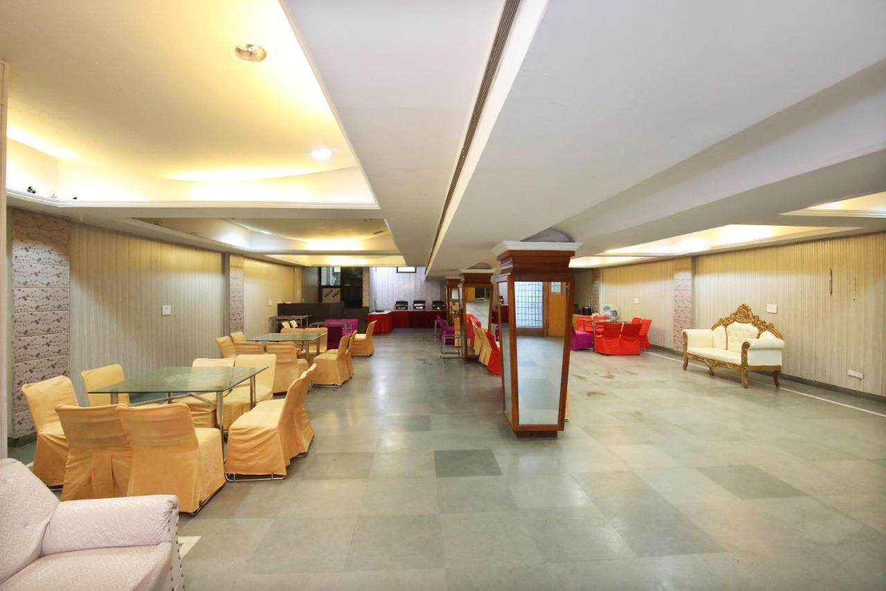 Capital O 10990 Hotel Gobind Regency Zirakpur 外观 照片