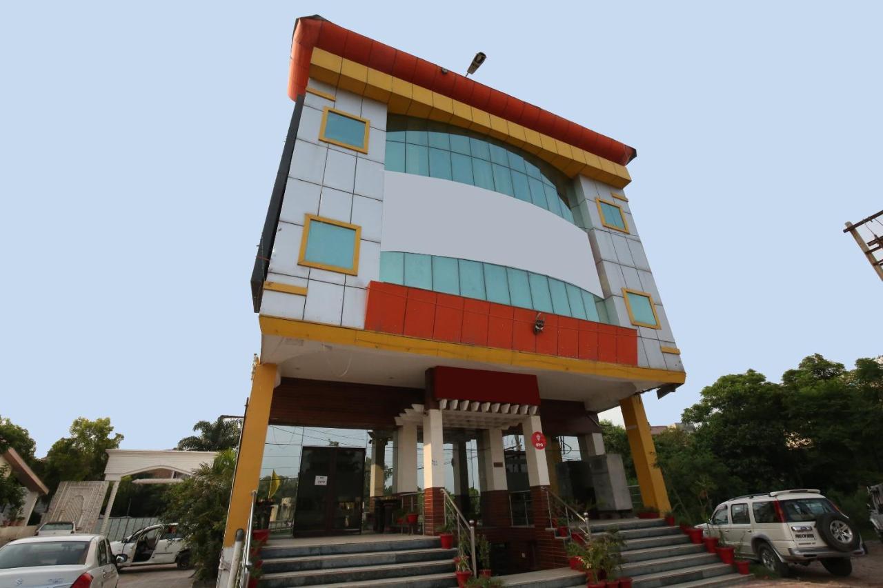 Capital O 10990 Hotel Gobind Regency Zirakpur 外观 照片