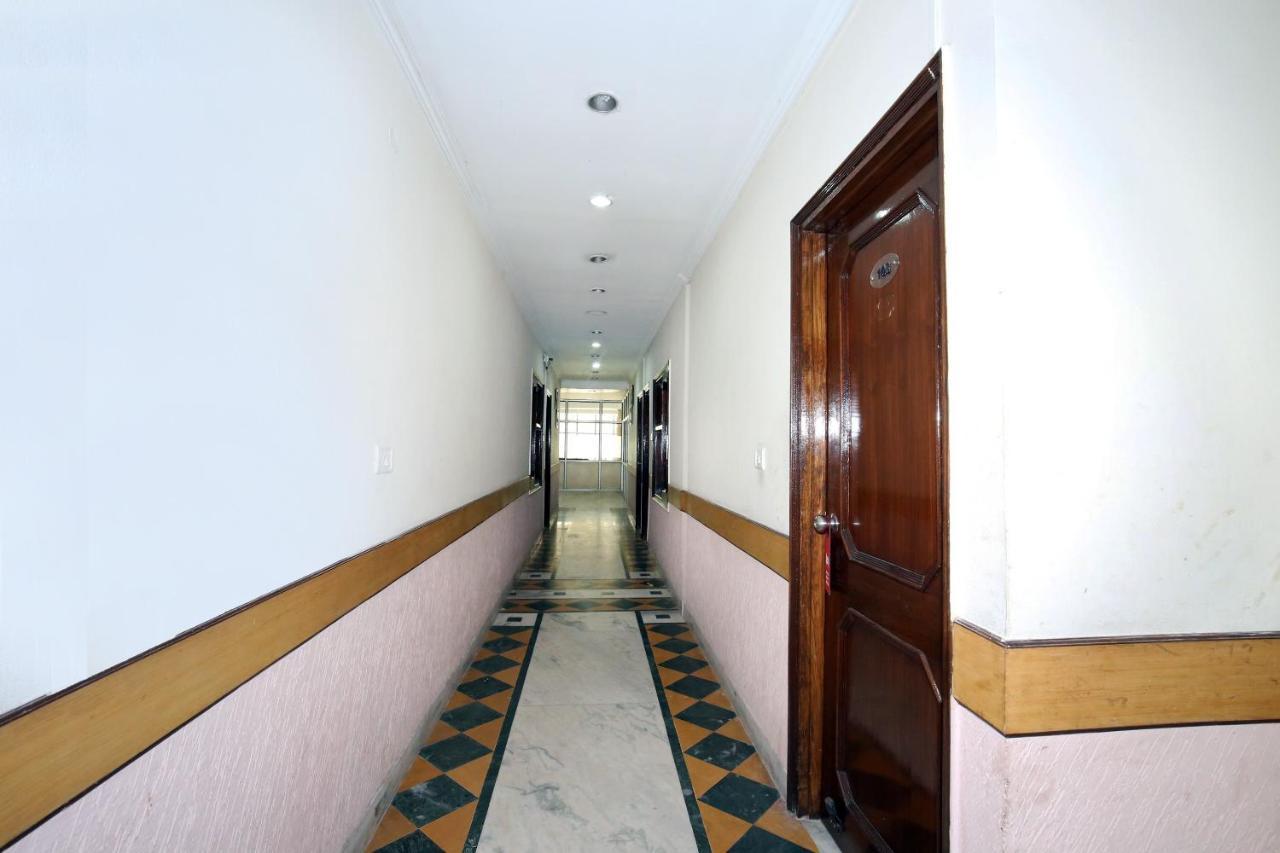 Capital O 10990 Hotel Gobind Regency Zirakpur 外观 照片
